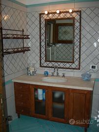 Mobile da bagno in legno massello