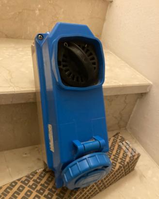 Presa Palazzoli 220v