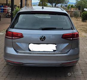 VOLKSWAGEN PASSAT B8 2.0 TDI 150 CV BUSINESS LINE