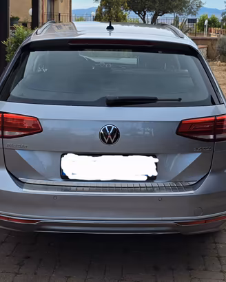 VOLKSWAGEN PASSAT B8 2.0 TDI 150 CV BUSINESS LINE