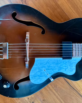 Chitarra semiacustica Eko 100 vintage