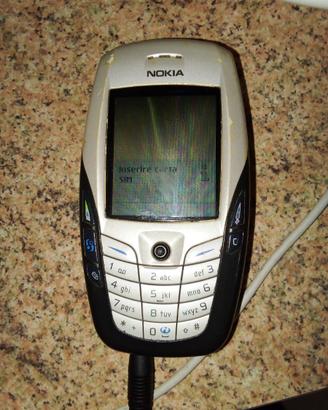 Cellulare nokia funzionante con caricatore