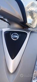 SYM 50 scooter