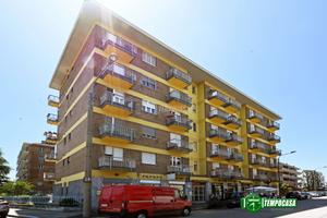 4 LOCALI VIA BERINO 33