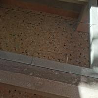 tavolino in vetro e pietra 