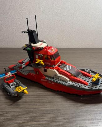 Set Lego barca antincendio 7046