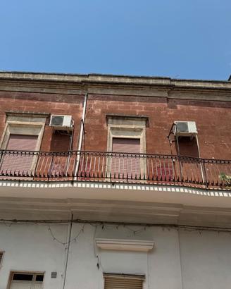 Oria (Brindisi) appartamento al primo e ultimo pi