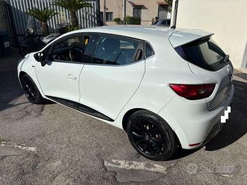 RENAULT Clio 1.5 dCi 8V 90CV S&S 5p. Duel