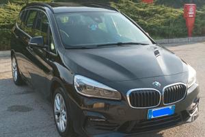 BMW 220d  7 posti 190 cv (140 kw)