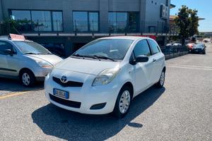 Toyota Yaris 1.0 3 porte Now
