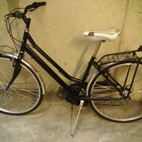 BICICLETTA 28" DONNA NERA