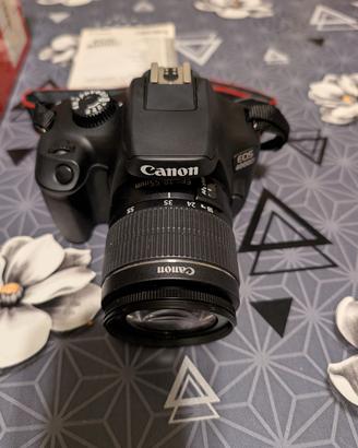 CANON EOS 4000D + Obiettivo + 2 batterie.