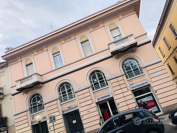 STUDIO/UFFICIO in Palazzina d'epoca Piaz