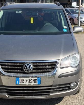 Volkswagen Touran 2.0 Conceptline Ecofuel