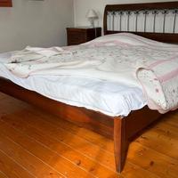 LETTO MATRIMONIALE POLTRONE E COMODINI
