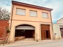 locale-commerciale-pronto-all-uso