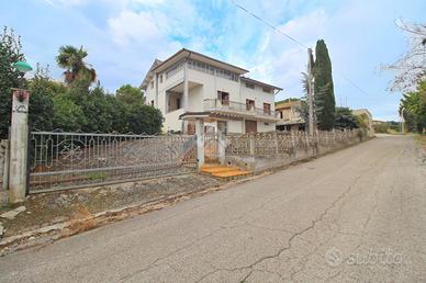 CASA INDIPENDENTE A MOSCIANO SANT'ANGELO