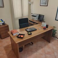Arredamento ufficio pari al nuovo 