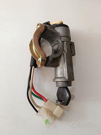 Commutatore chiavi accensione bloccasterzo