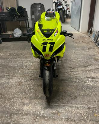 SUZUKI GSX-R 600 k7