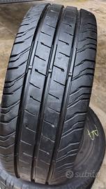 Gomme 235/65/16
