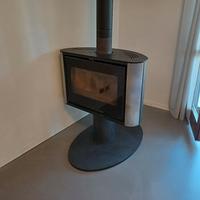 Stufa a legna girevole Scan 57