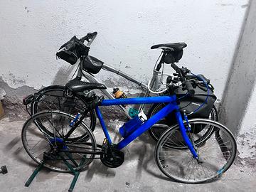 Due biciclette nuove