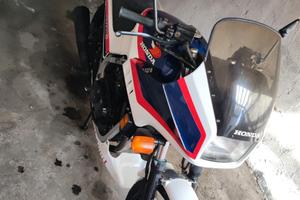 HONDA VF 500F