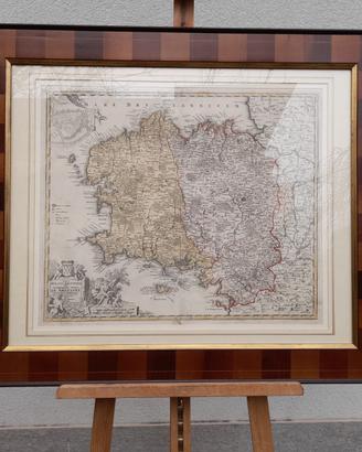 Carta geografica incorniciata