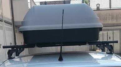 Box-baulotto per auto completo di staffe supporto