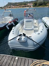 MARINE CLUB 22 my2025 Motorizzato 140hp