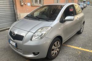 Toyota Yaris 1.0 3 porte