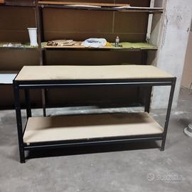 Banco da lavoro regolabile in altezza