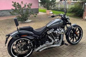 Harley Davidson Breakout - 2022