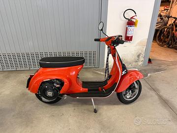 Vespa 50 special elbaorata