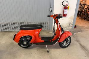 Vespa 50 special elbaorata