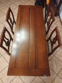 Tavolo in legno 