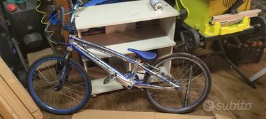 2 biciclette bmx race