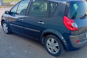 Renault Scenic 5 posti 1.5 diesel km 238 Mila 2006