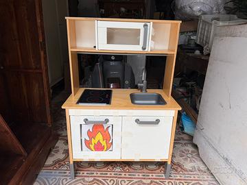 Cucina IKEA DUKTIG + Super Set Accessori