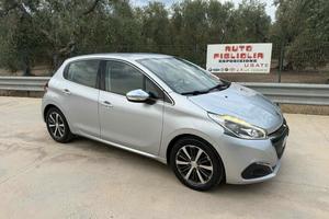 Peugeot 208 PureTech Allure 1.2 BENZINA 2015.