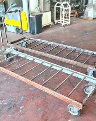 2 carrelli per ristorazione collettiva usati