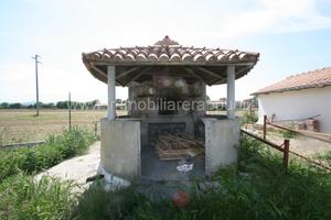 CL8 - Porzione di casale con dependance e terreno