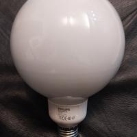 Lampadina Philips Master Globe 23W 827