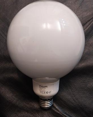 Lampadina Philips Master Globe 23W 827
