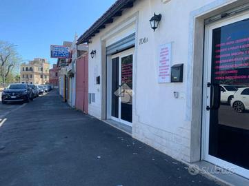 NEGOZIO A ROMA