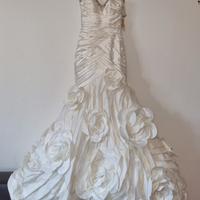 Abito da sposa a sirena senza spalline con strass 