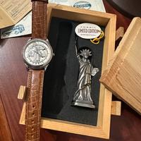 Fossil Vintage Statua della liberta