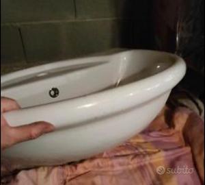 Lavabo con colonna Ideal Standard