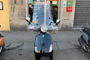 Vespa LX 150
